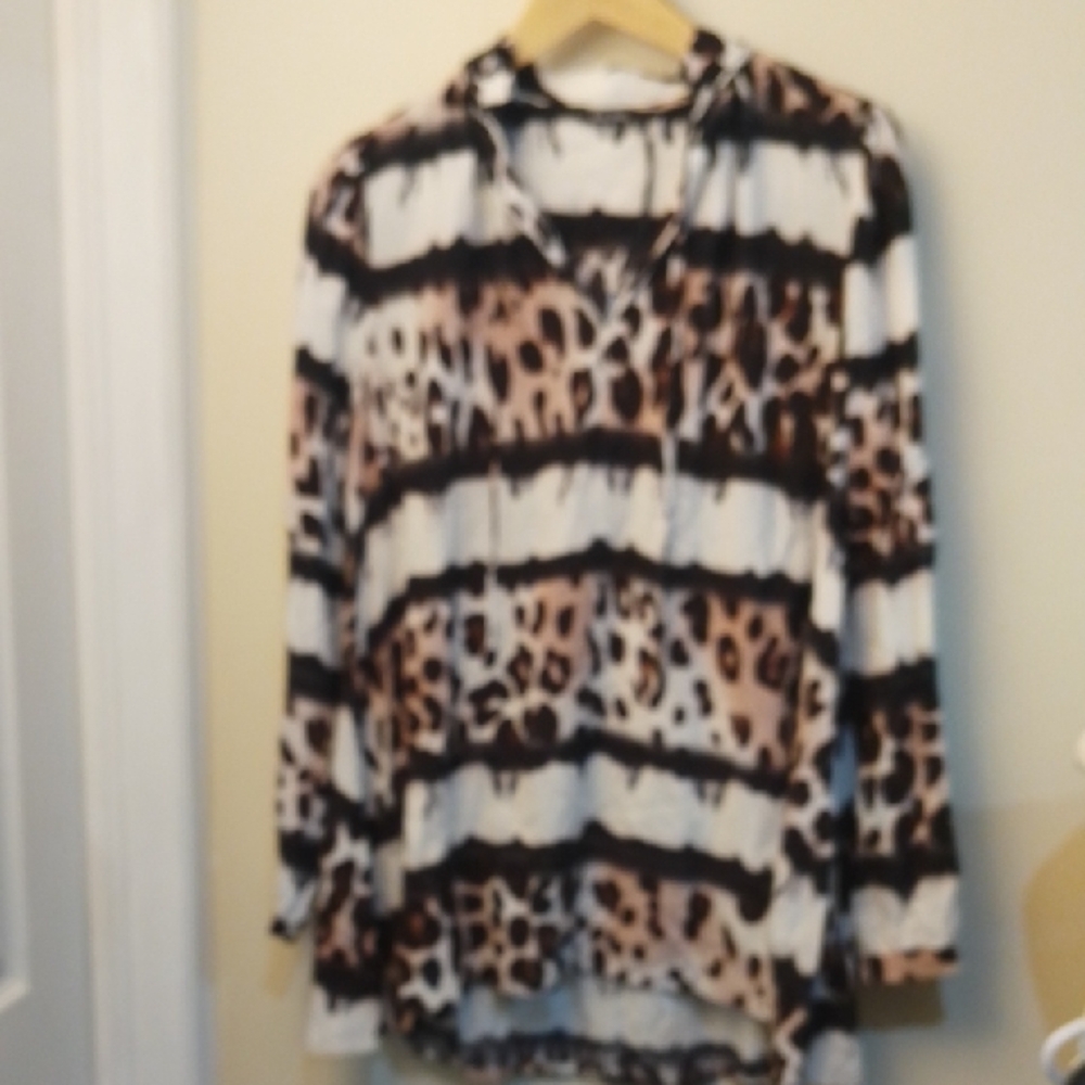 ! A5 Marc Aurel 34 Animal Print Long Sleeve Blouse With Tie At Neck NWT